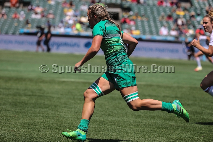 2018RugbySevensFri-15.JPG - Ashleigh Baxter of Ireland scores a try against England in the women's first round of the 2018 Rugby World Cup Sevens, July 20-22, 2018, held at AT&T Park, San Francisco, CA. Ireland defeated England 19-14.